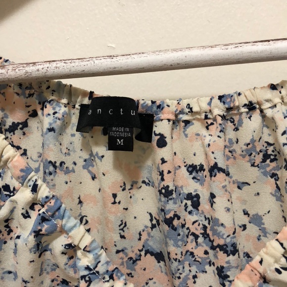 Women’s off the shoulder top - Picture 2 of 3